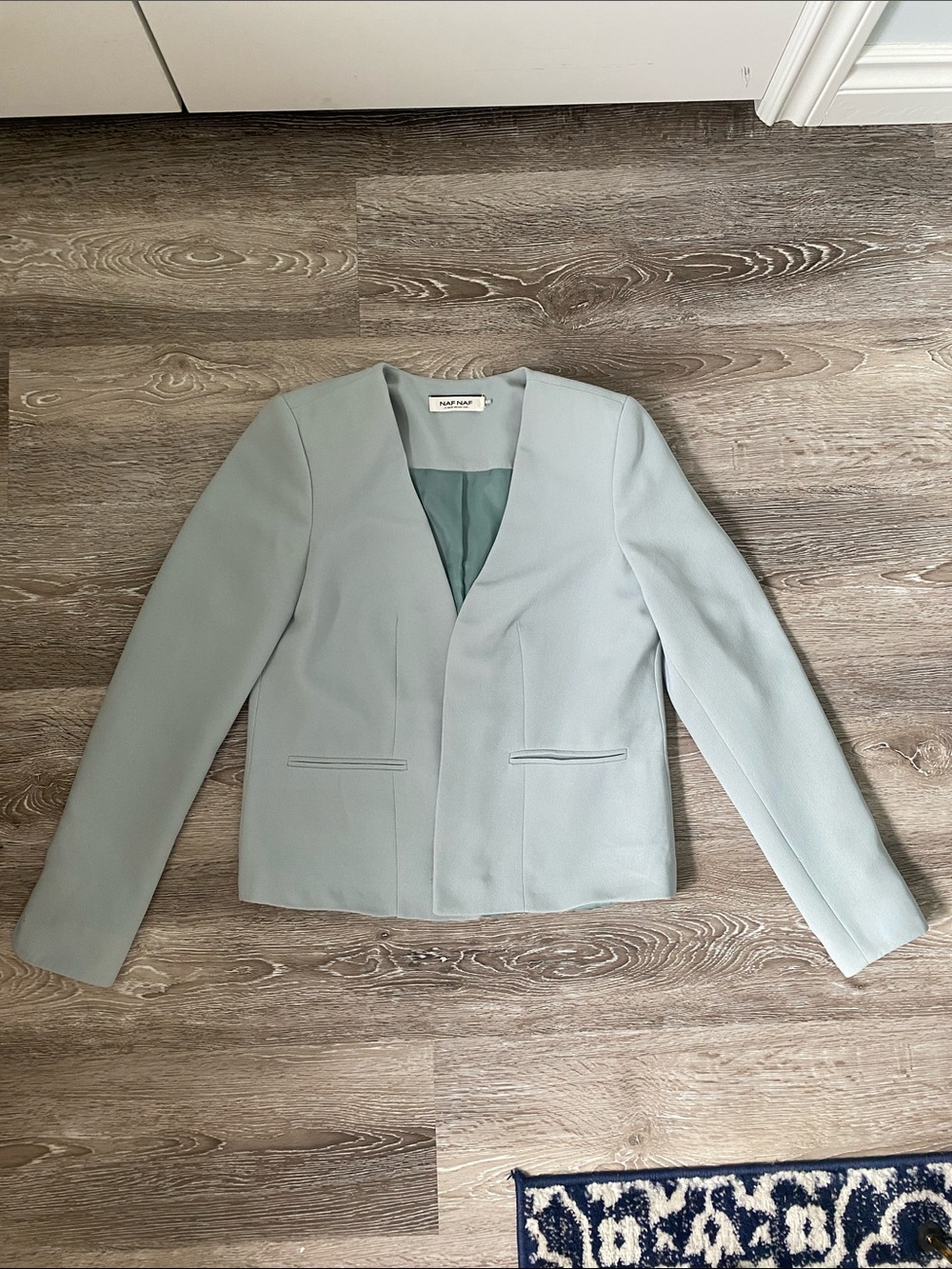 Mint Collarless Blazer